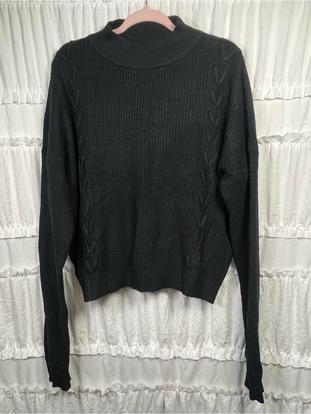Tahari Sweater Large Mock Neck Black Braided Cable Knit Pullover Long Sleeve